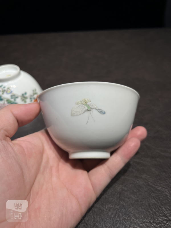清乾隆 粉彩折枝花卉纹茶圆一对 - 图11